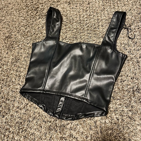 Faux leather corset tank top - Picture 3 of 5